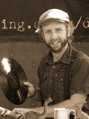 Martin_Still-Moving-DJs
